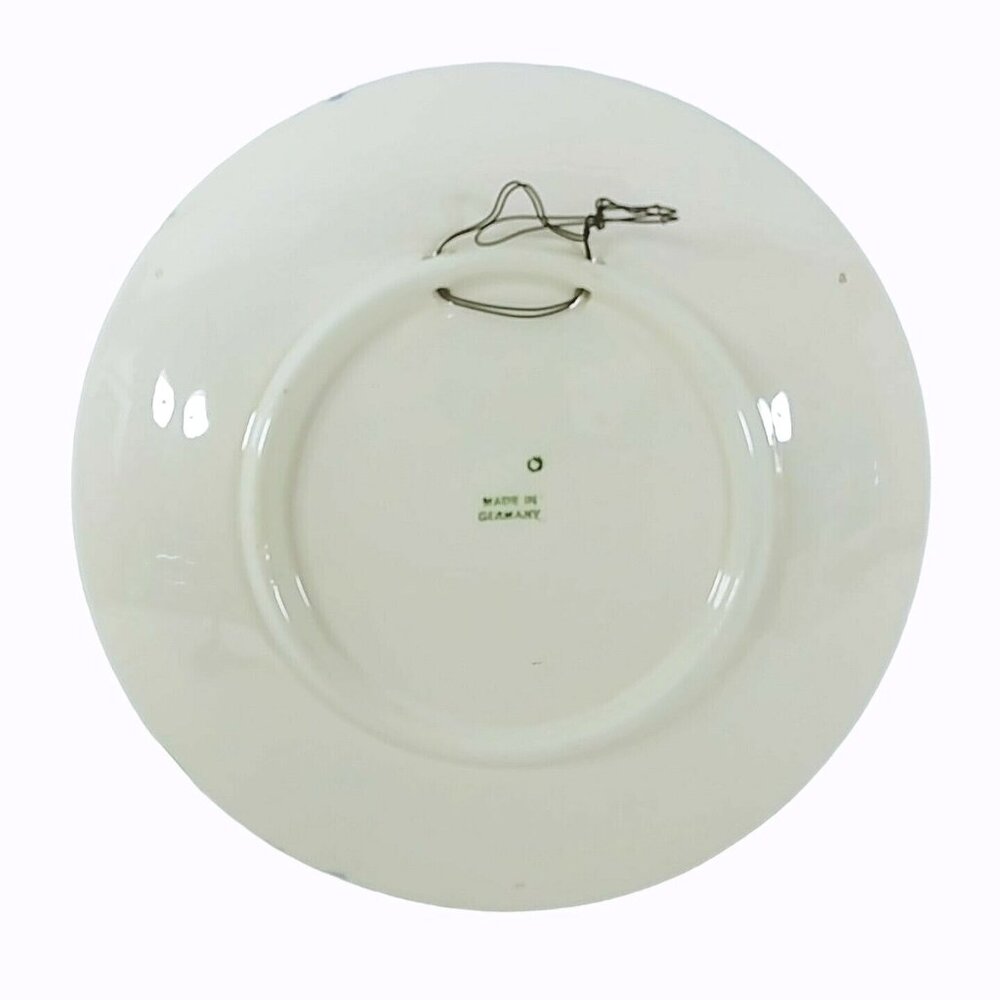 Decorative Plate Country Cottage Raised Relief Made in Germany Ready to Hang 9" - Picture 4 of 9